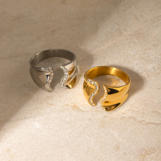 IRREGULAR OPEN CHUNKY GOLD RING